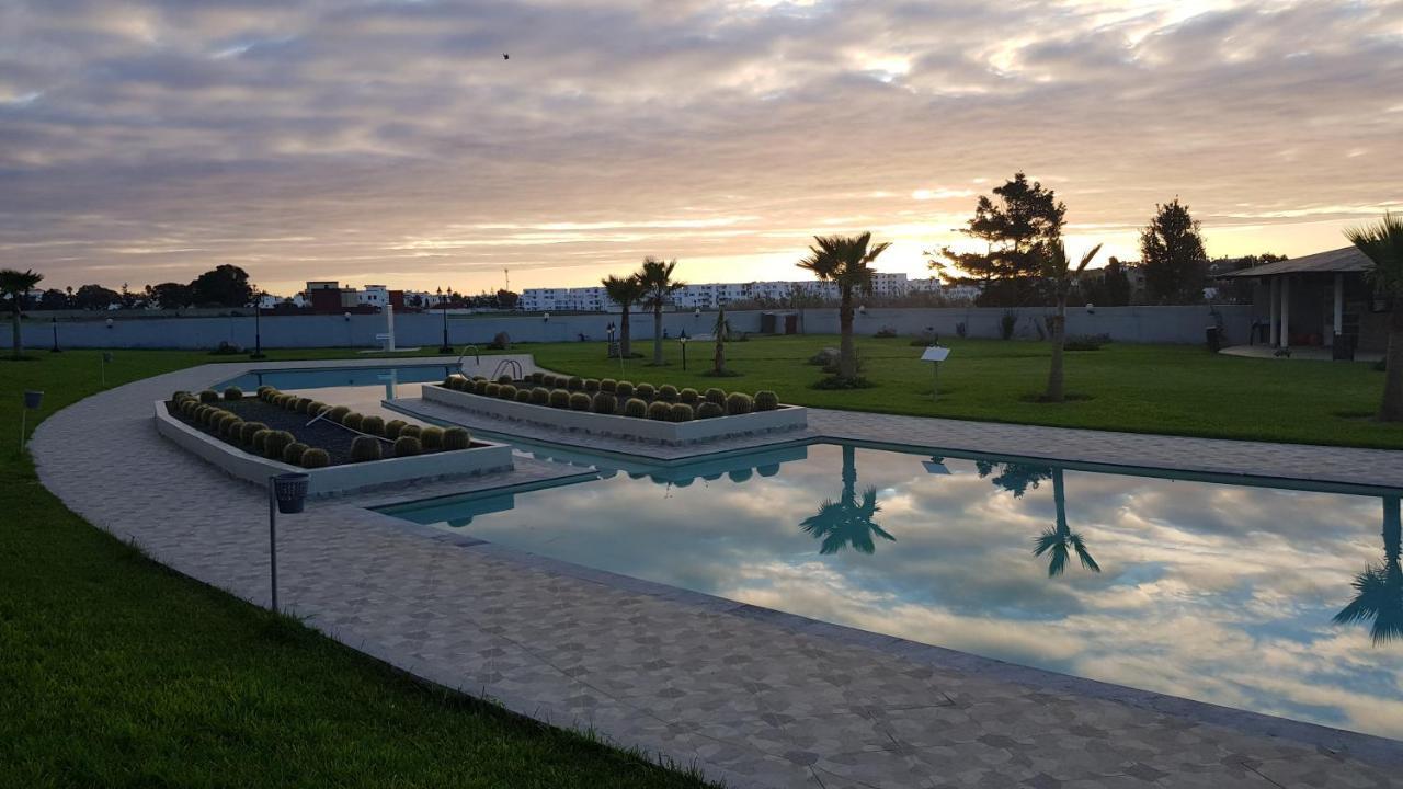 Appartement Charmante A Cabo Negro マルティル エクステリア 写真
